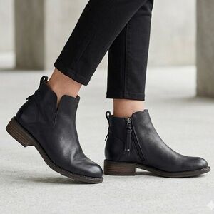 Franco Sarto Hyla Black Ankle Boots Booties 8.5